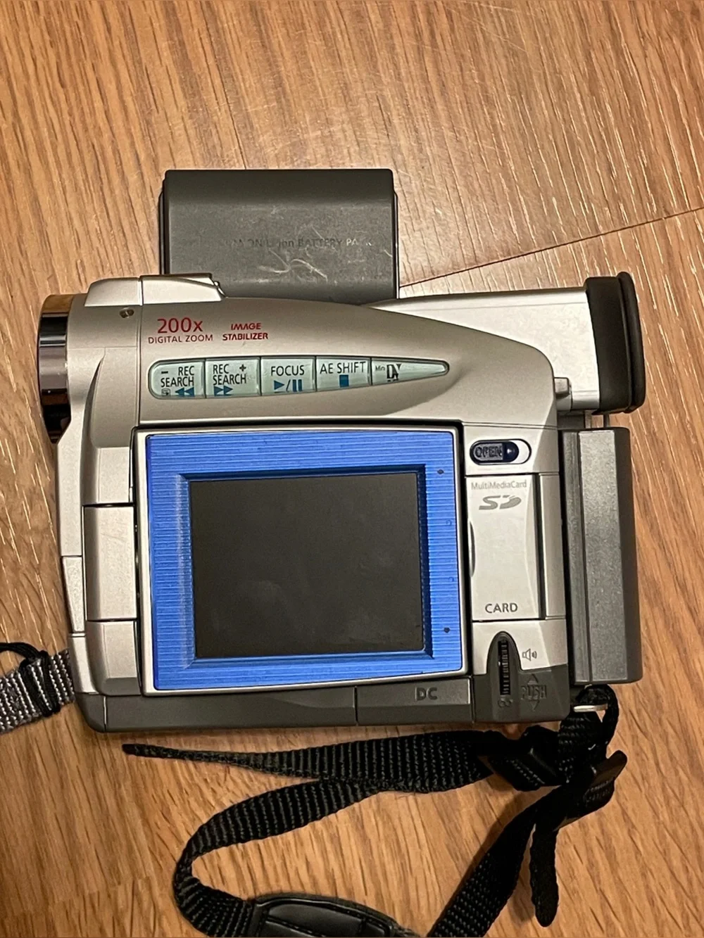 Canon ZR 25 Camcorder untested